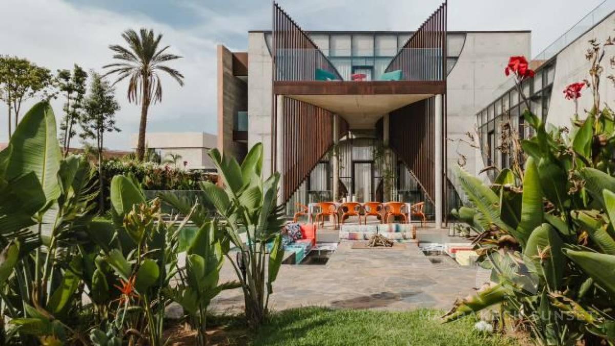 Elegant Luxury Contemporary Villa for Sale in Amelkis Golf Resort in Marrakech